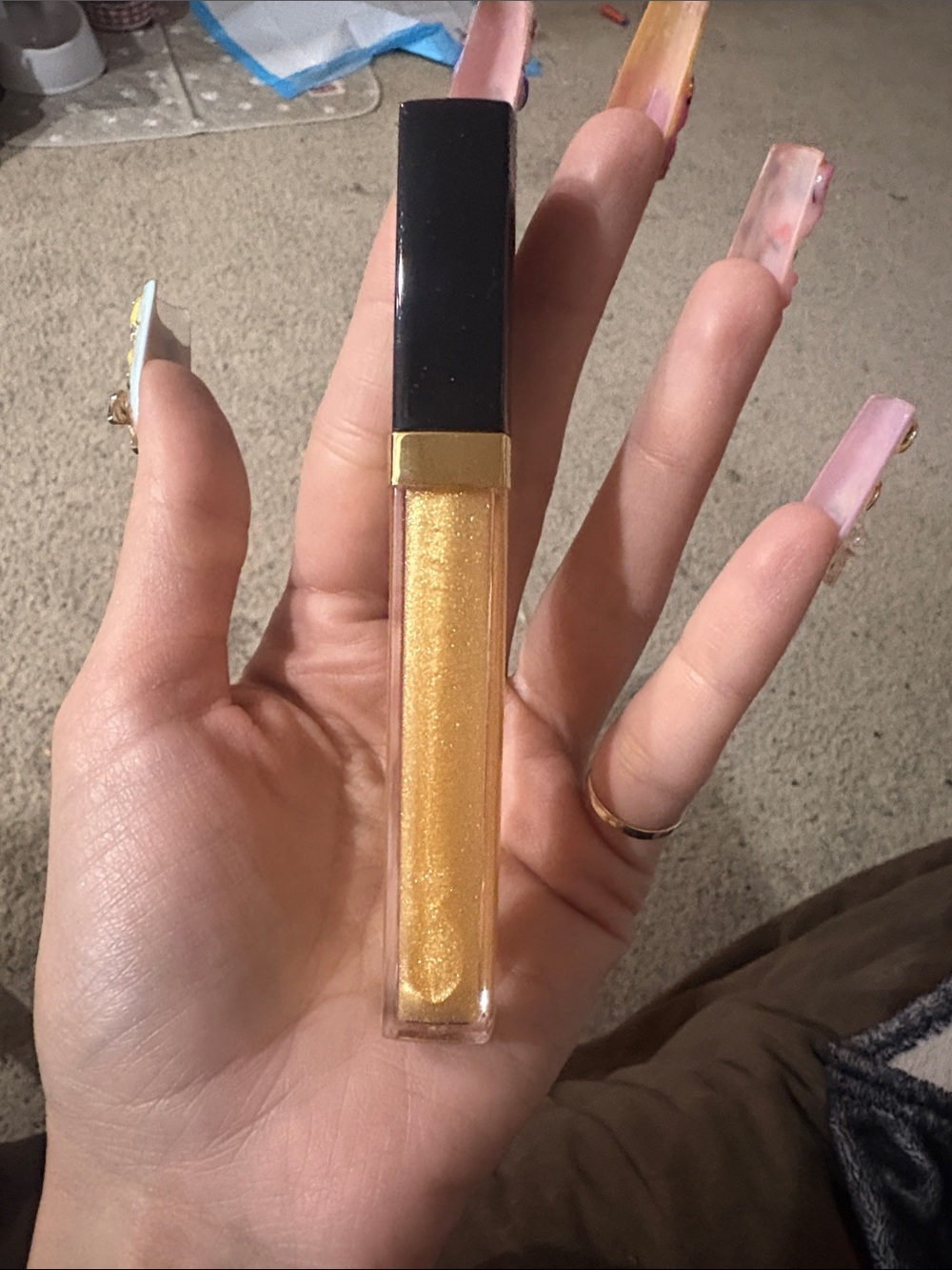 New Chanel rouge coco lipgloss #774